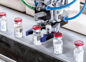 مزایای ربات ها در صنعت داروسازی